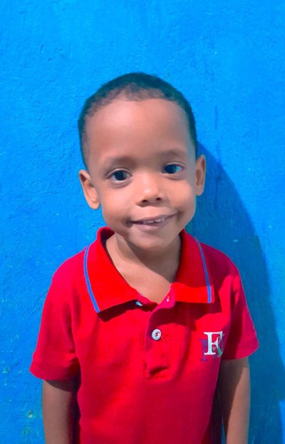 Help Jemerson David by becoming a child sponsor. Sponsoring a child is a rewarding and heartwarming experience.