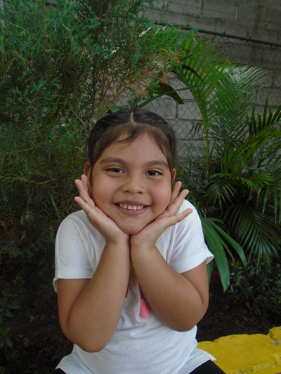 Help Hannah Karina by becoming a child sponsor. Sponsoring a child is a rewarding and heartwarming experience.