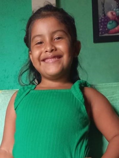 Help Johanna Jamileth by becoming a child sponsor. Sponsoring a child is a rewarding and heartwarming experience.