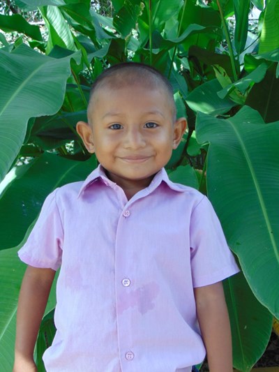 Help Wilder Josue by becoming a child sponsor. Sponsoring a child is a rewarding and heartwarming experience.