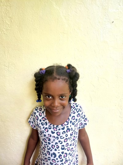 Help Airam Esther by becoming a child sponsor. Sponsoring a child is a rewarding and heartwarming experience.