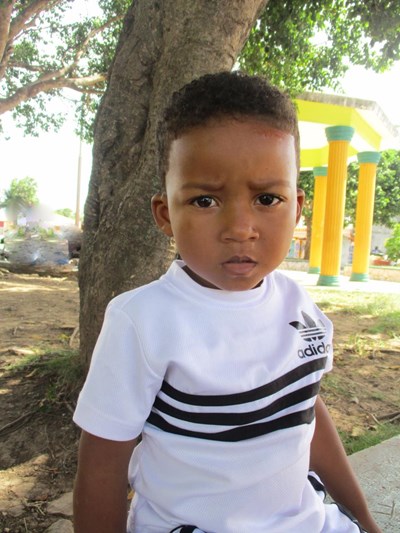 Help Erick Mauel by becoming a child sponsor. Sponsoring a child is a rewarding and heartwarming experience.