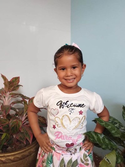 Help Eva Sandry by becoming a child sponsor. Sponsoring a child is a rewarding and heartwarming experience.