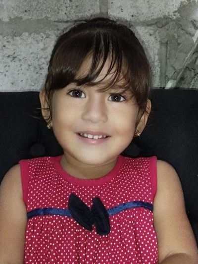 Help Danna Paulette by becoming a child sponsor. Sponsoring a child is a rewarding and heartwarming experience.