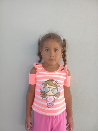 Help Danielis by becoming a child sponsor. Sponsoring a child is a rewarding and heartwarming experience.