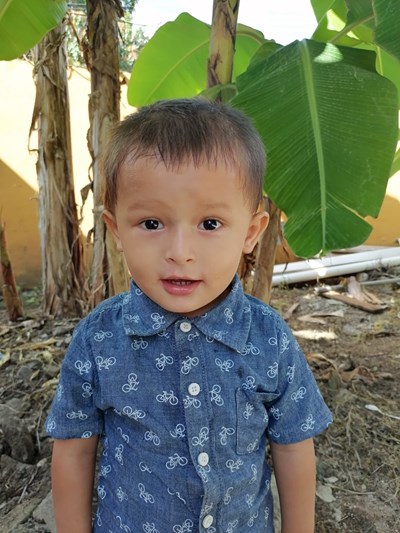 Help Jorge Oseias by becoming a child sponsor. Sponsoring a child is a rewarding and heartwarming experience.