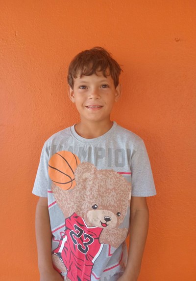 Help Yeferson by becoming a child sponsor. Sponsoring a child is a rewarding and heartwarming experience.