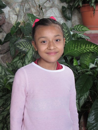 Help Zamira Lisbet by becoming a child sponsor. Sponsoring a child is a rewarding and heartwarming experience.