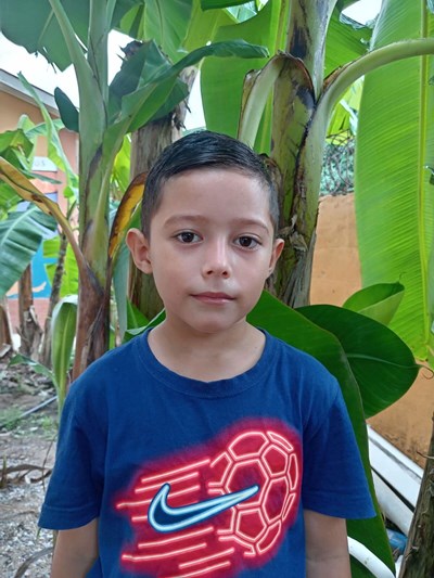 Help Carlos Humberto by becoming a child sponsor. Sponsoring a child is a rewarding and heartwarming experience.