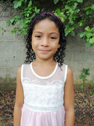Help Mailyn Giselle by becoming a child sponsor. Sponsoring a child is a rewarding and heartwarming experience.