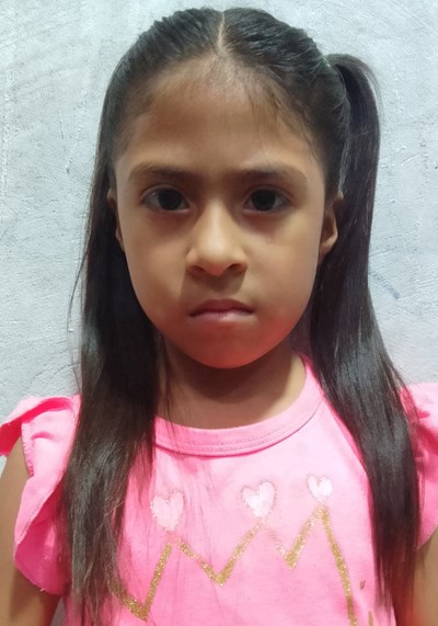 Help Eyleen Itzel by becoming a child sponsor. Sponsoring a child is a rewarding and heartwarming experience.