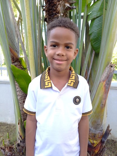 Help Brayan Manuel by becoming a child sponsor. Sponsoring a child is a rewarding and heartwarming experience.