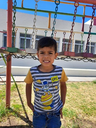 Help David Antonio by becoming a child sponsor. Sponsoring a child is a rewarding and heartwarming experience.