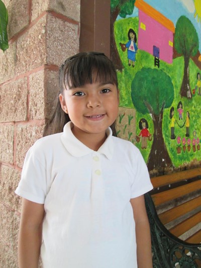 Help Megan Sarahí by becoming a child sponsor. Sponsoring a child is a rewarding and heartwarming experience.