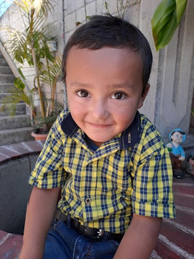 Help Elias Daniel by becoming a child sponsor. Sponsoring a child is a rewarding and heartwarming experience.