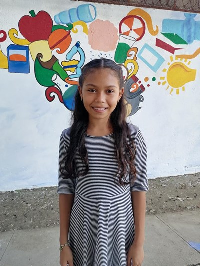 Help Heymi Sarahi by becoming a child sponsor. Sponsoring a child is a rewarding and heartwarming experience.