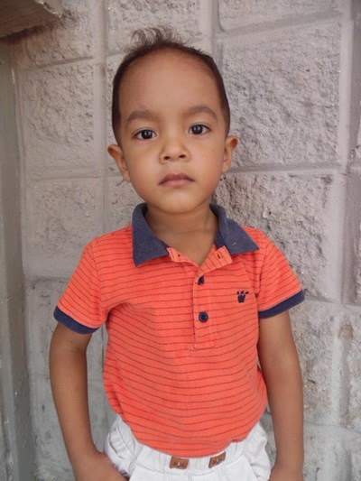Help Leandro by becoming a child sponsor. Sponsoring a child is a rewarding and heartwarming experience.