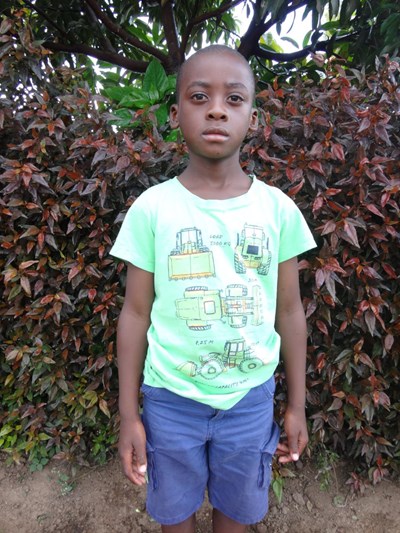 Help Michael by becoming a child sponsor. Sponsoring a child is a rewarding and heartwarming experience.