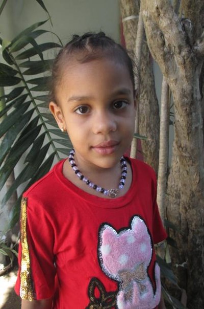 Help Dariana Anadia by becoming a child sponsor. Sponsoring a child is a rewarding and heartwarming experience.