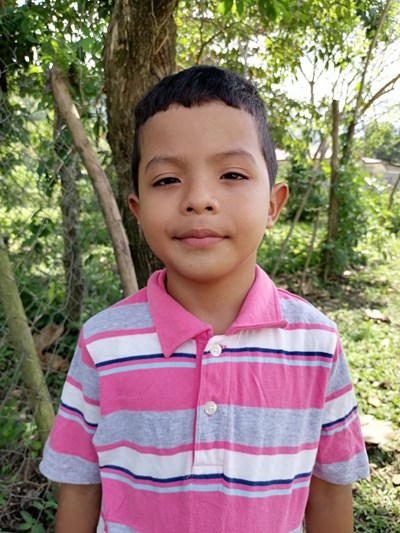 Help Anderson Jafeth by becoming a child sponsor. Sponsoring a child is a rewarding and heartwarming experience.