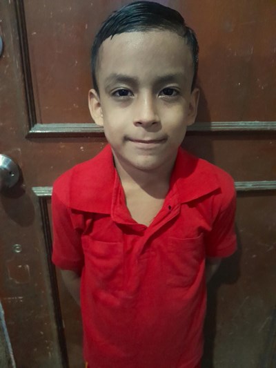 Help Miller Alejandro by becoming a child sponsor. Sponsoring a child is a rewarding and heartwarming experience.