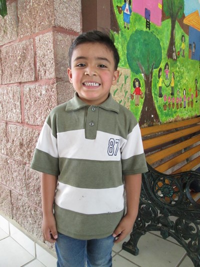 Help José Gariel by becoming a child sponsor. Sponsoring a child is a rewarding and heartwarming experience.