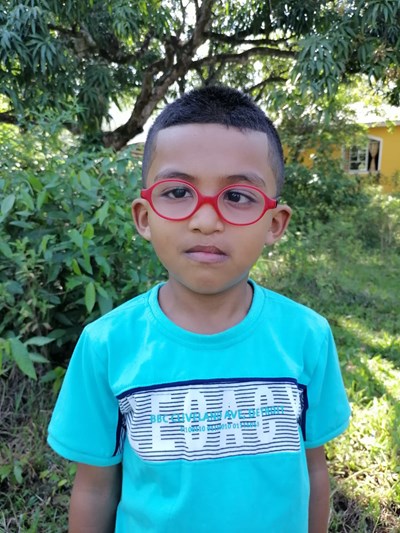Help Axel Jasier by becoming a child sponsor. Sponsoring a child is a rewarding and heartwarming experience.