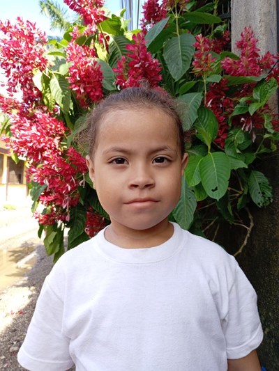 Help Anyeli Dariana by becoming a child sponsor. Sponsoring a child is a rewarding and heartwarming experience.