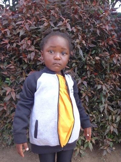 Help Saliya by becoming a child sponsor. Sponsoring a child is a rewarding and heartwarming experience.