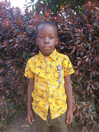 Help Simon Isaac by becoming a child sponsor. Sponsoring a child is a rewarding and heartwarming experience.