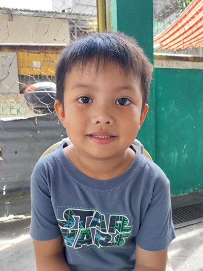 Help Rhain Angel L. by becoming a child sponsor. Sponsoring a child is a rewarding and heartwarming experience.