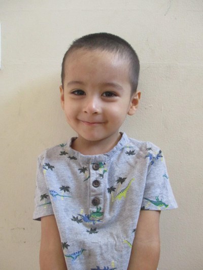 Help Ian Rafael by becoming a child sponsor. Sponsoring a child is a rewarding and heartwarming experience.
