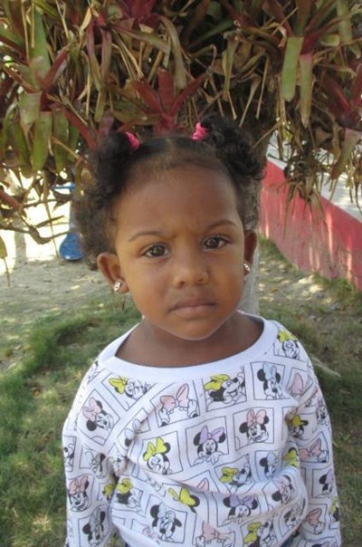 Help Yolenny by becoming a child sponsor. Sponsoring a child is a rewarding and heartwarming experience.