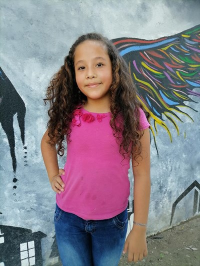 Help Jeyssi Xiomara by becoming a child sponsor. Sponsoring a child is a rewarding and heartwarming experience.