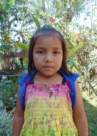 Help Doris Argelia by becoming a child sponsor. Sponsoring a child is a rewarding and heartwarming experience.