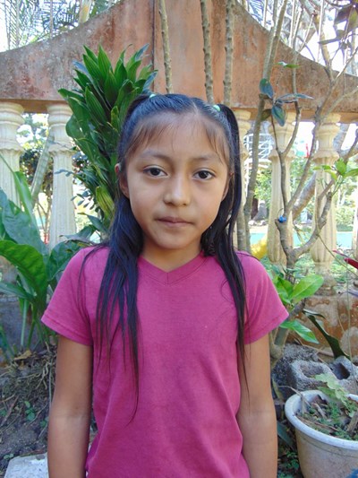 Help Yohany Melissa by becoming a child sponsor. Sponsoring a child is a rewarding and heartwarming experience.