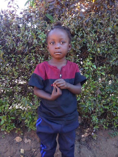 Help Francina by becoming a child sponsor. Sponsoring a child is a rewarding and heartwarming experience.