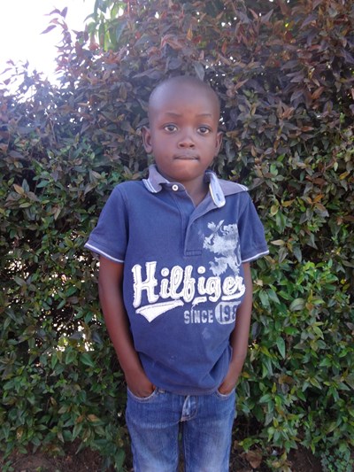 Help Andrew by becoming a child sponsor. Sponsoring a child is a rewarding and heartwarming experience.