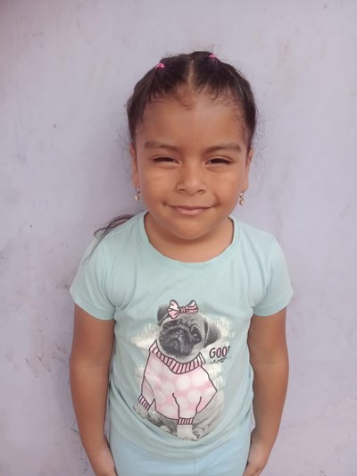 Help Tiffany Aytana by becoming a child sponsor. Sponsoring a child is a rewarding and heartwarming experience.