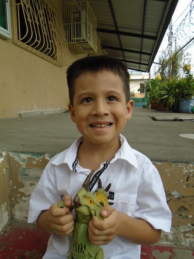 Help Nathan Elian by becoming a child sponsor. Sponsoring a child is a rewarding and heartwarming experience.