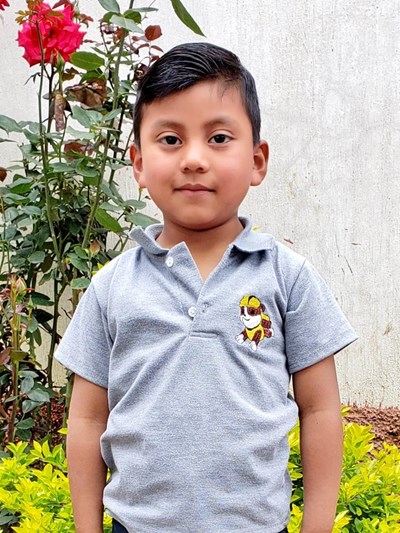 Help Jhon Stiven by becoming a child sponsor. Sponsoring a child is a rewarding and heartwarming experience.