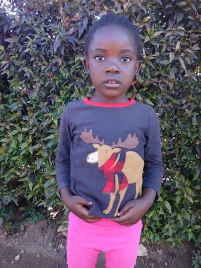 Help Hellen by becoming a child sponsor. Sponsoring a child is a rewarding and heartwarming experience.