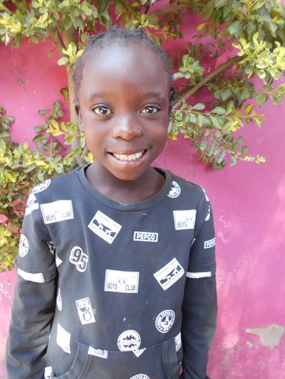 Help Edith by becoming a child sponsor. Sponsoring a child is a rewarding and heartwarming experience.