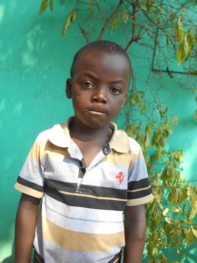 Help Tehila by becoming a child sponsor. Sponsoring a child is a rewarding and heartwarming experience.