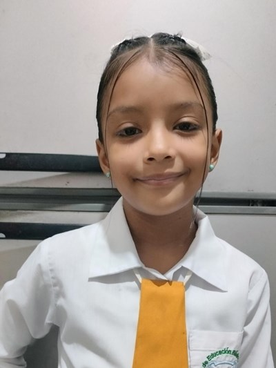 Help Arleth Alaia by becoming a child sponsor. Sponsoring a child is a rewarding and heartwarming experience.