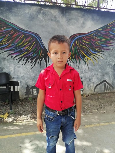 Help Bayron Ismael by becoming a child sponsor. Sponsoring a child is a rewarding and heartwarming experience.