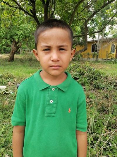 Help Alan Yoel by becoming a child sponsor. Sponsoring a child is a rewarding and heartwarming experience.