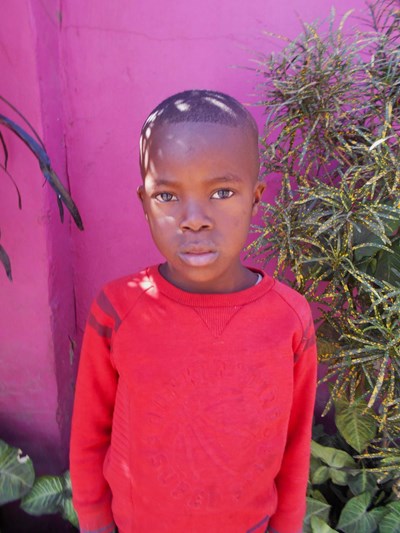 Help Moses by becoming a child sponsor. Sponsoring a child is a rewarding and heartwarming experience.