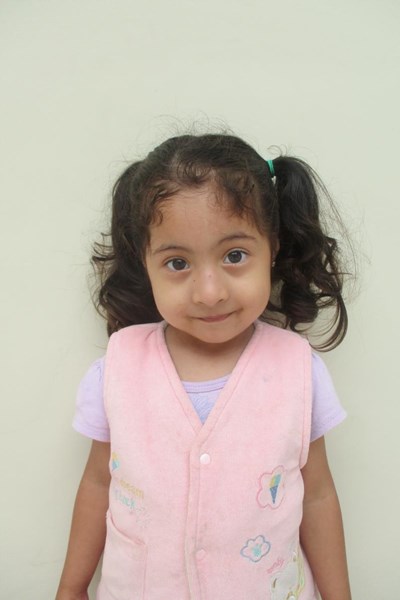 Help Mariana Sarahí by becoming a child sponsor. Sponsoring a child is a rewarding and heartwarming experience.