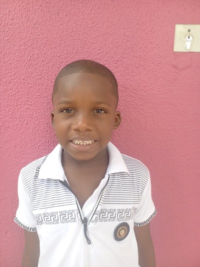 Help Angel by becoming a child sponsor. Sponsoring a child is a rewarding and heartwarming experience.